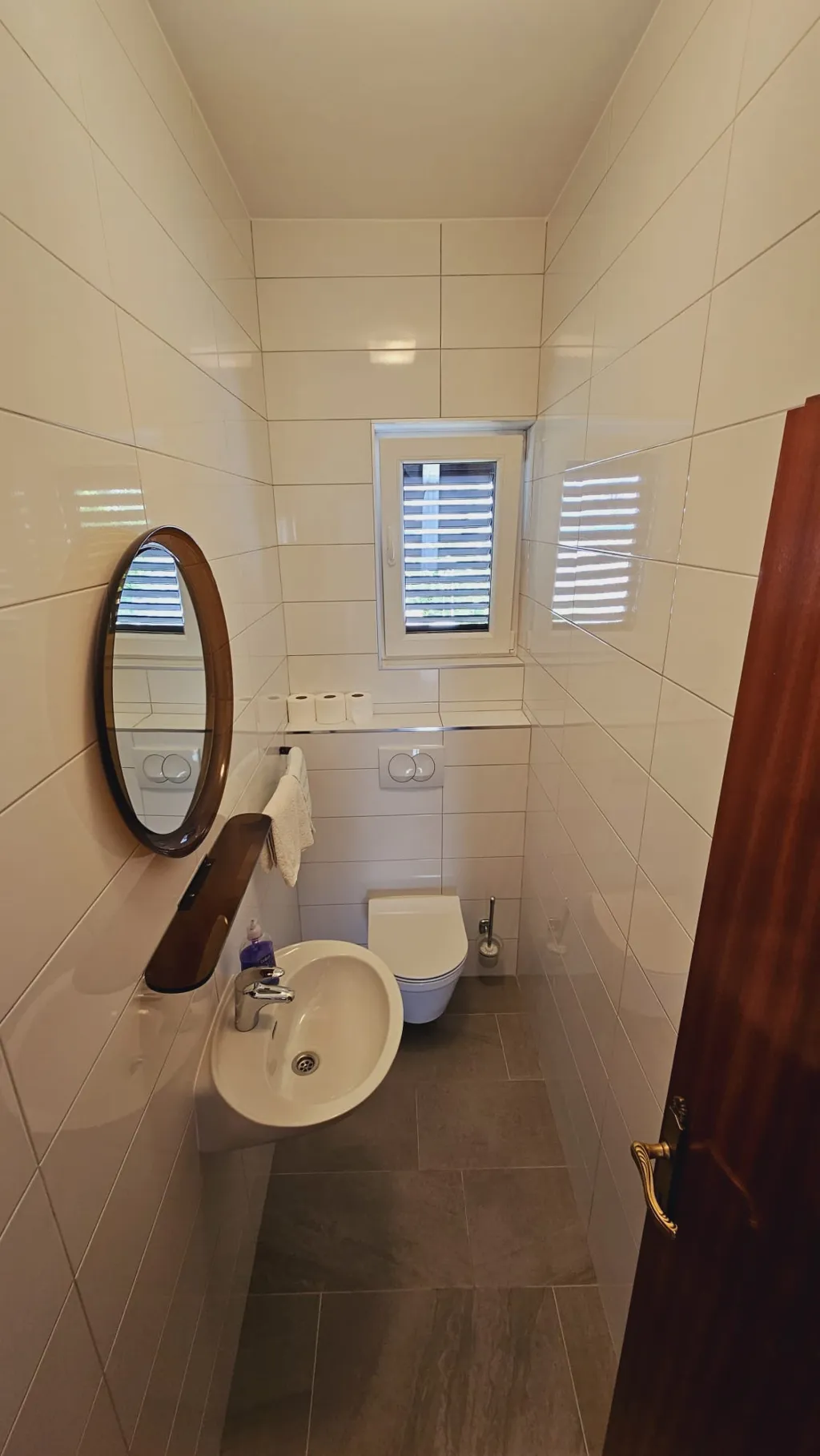 2-Bedroom Apartment in Primošten with Parking