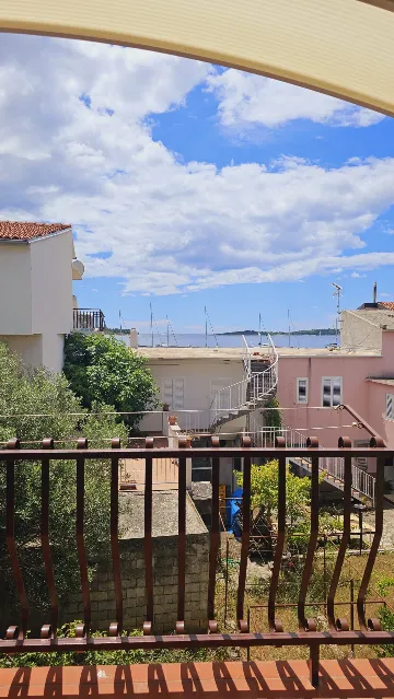 2-Bedroom Apartment in Primošten with Parking