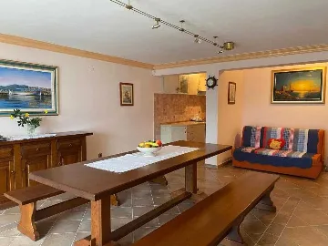 Apartment for 2 Guests in Primošten