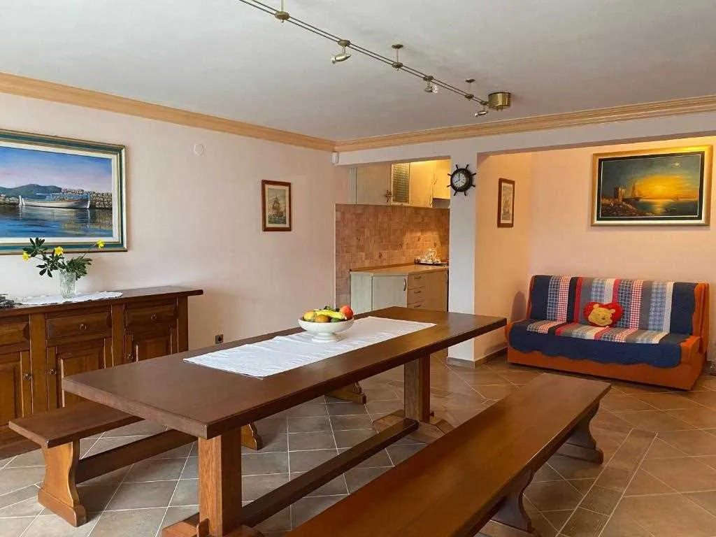 Apartment for 2 Guests in Primošten