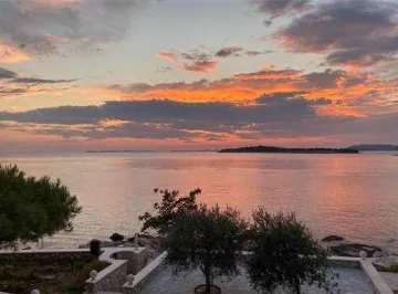 Apartment for 2 Guests in Primošten