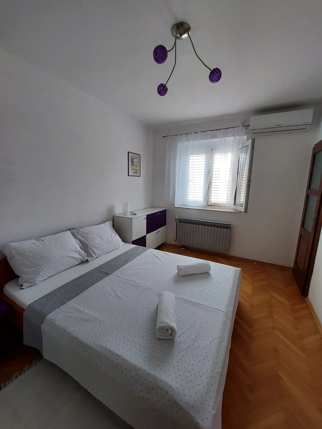 Sea View 2-Bedroom Apartment in Primošten for 6