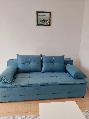 Sea View 2-Bedroom Apartment in Primošten for 6