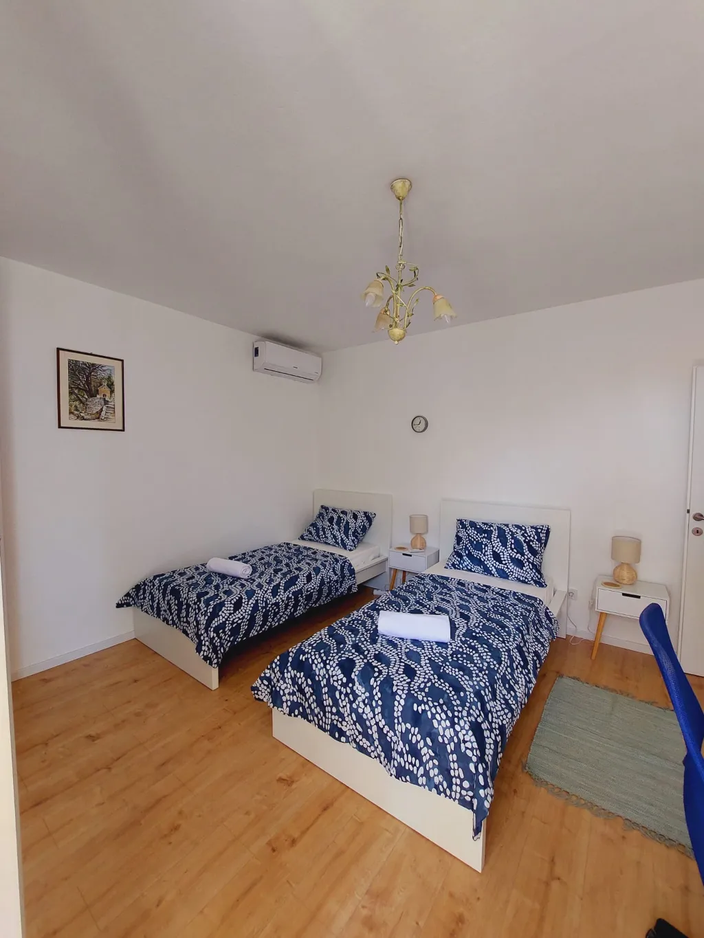 Sea View 2-Bedroom Apartment in Primošten for 6