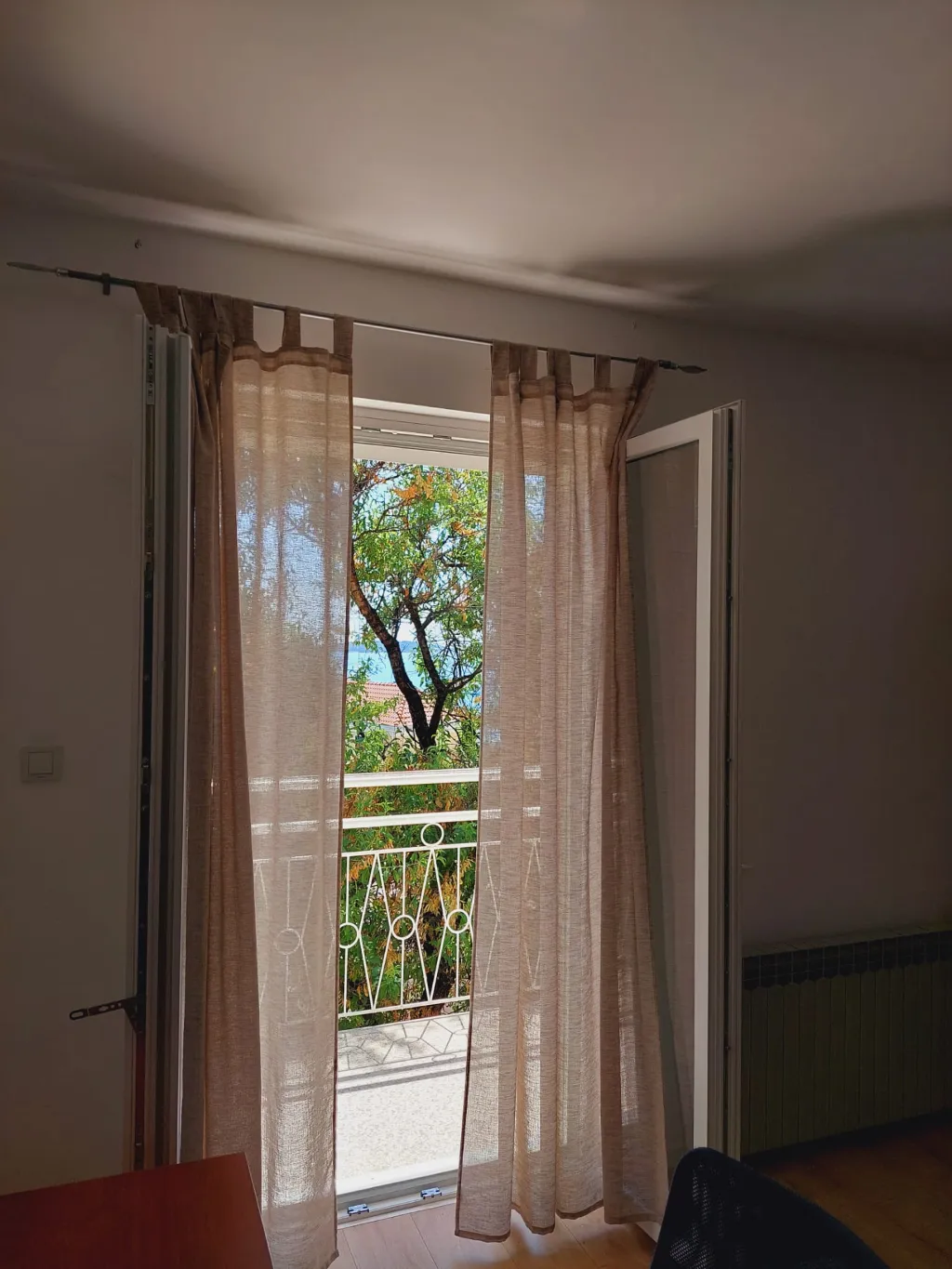 Sea View 2-Bedroom Apartment in Primošten for 6