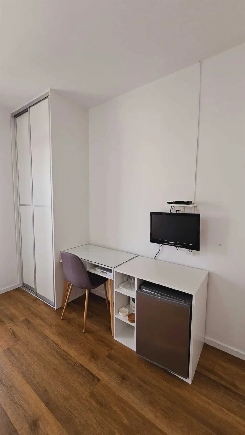 Room for 2 in Primošten with Parking