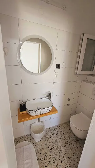 Room for 2 in Primošten with Parking