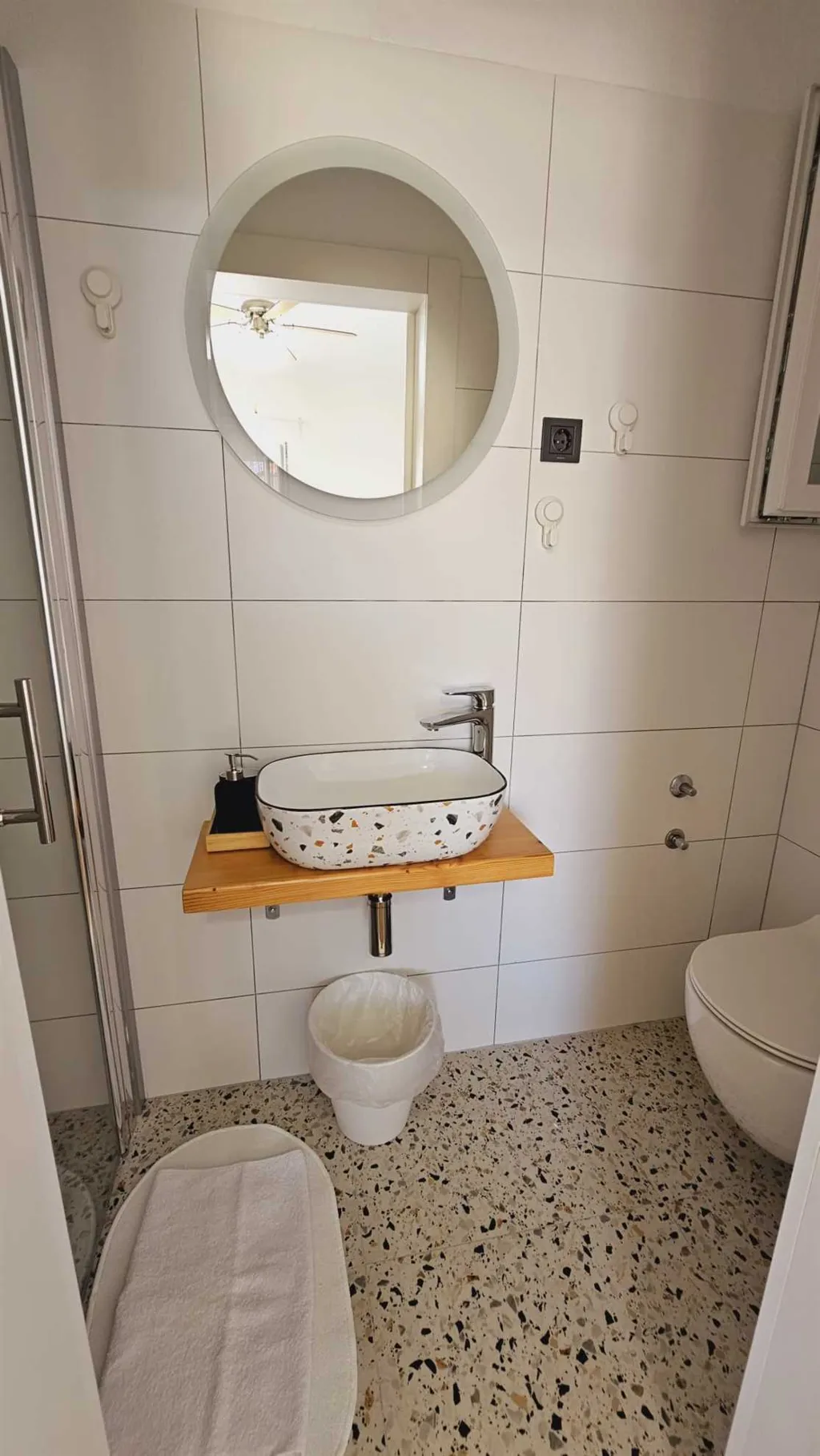 Room for 2 in Primošten with Parking