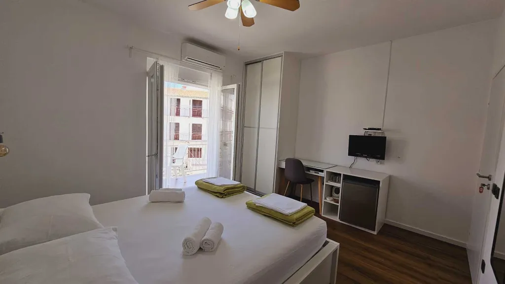 Room for 2 in Primošten with Parking
