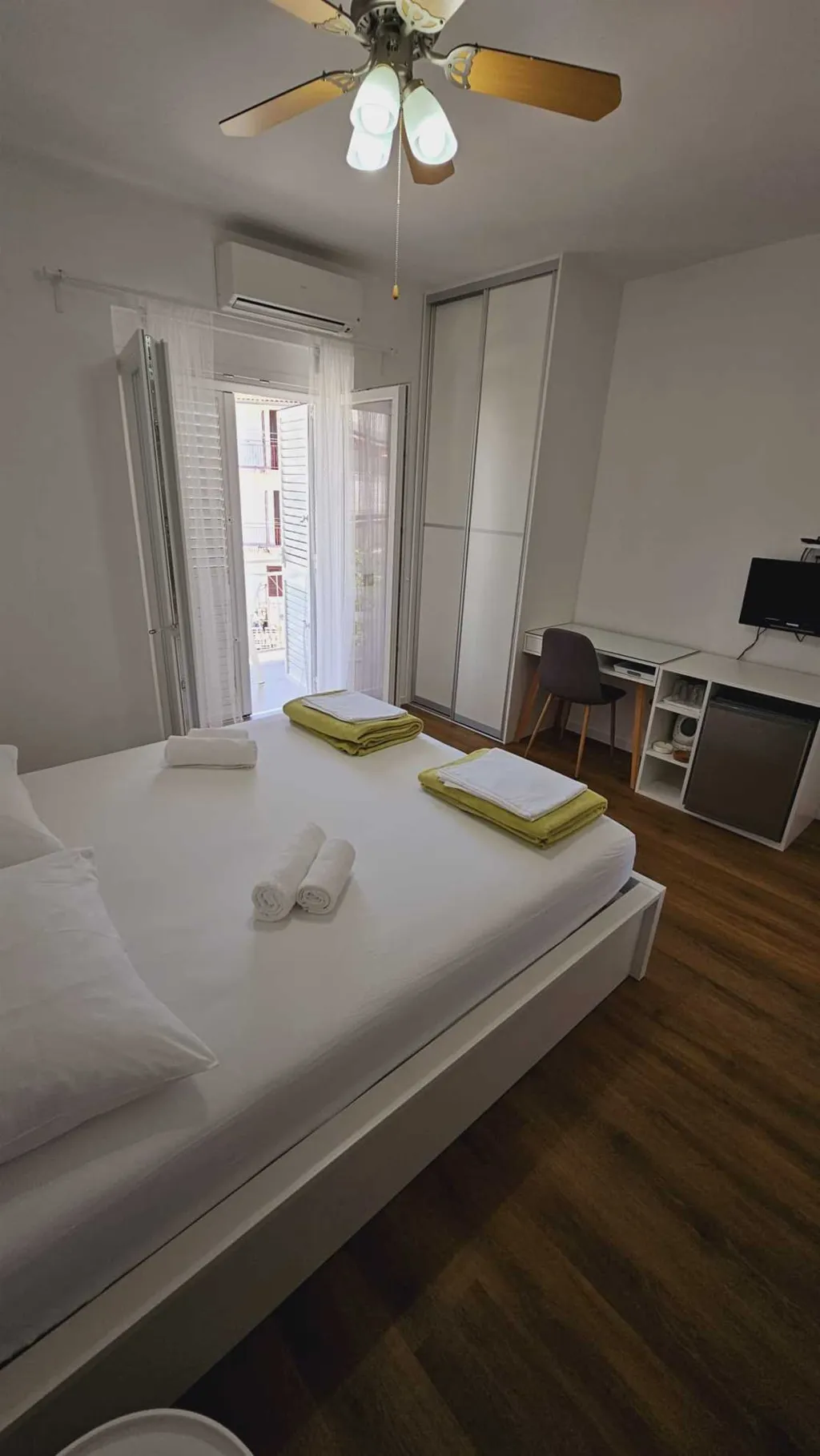 Room for 2 in Primošten with Parking