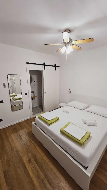 Room for 2 in Primošten with Parking