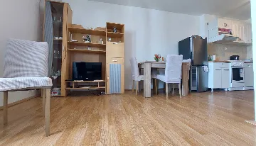 Two-Bedroom Apartment for 5 Guests in Primošten Burnji