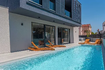 Holiday House with Pool in Srima, Vodice