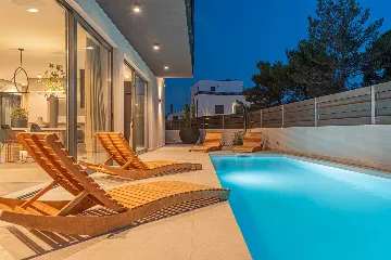 Holiday House with Pool in Srima, Vodice