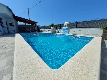 Primošten Burnji Holiday House for Up to 8 Guests