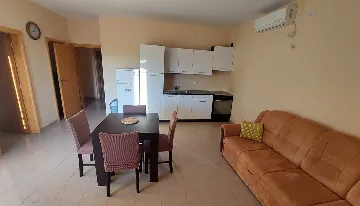 Vodice Apartment for 4 Guests with Parking