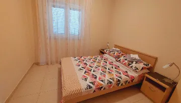 Apartment for 4 Guests in Vodice