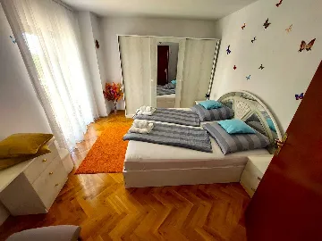 Rural Holiday House in Primošten for 8 Guests