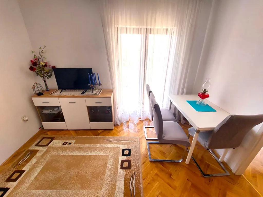 Rural Holiday House in Primošten for 8 Guests
