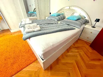 Rural Holiday House in Primošten for 8 Guests