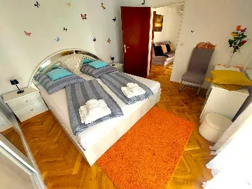 Rural Holiday House in Primošten for 8 Guests