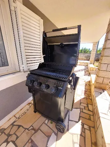 Rural Holiday House in Primošten for 8 Guests