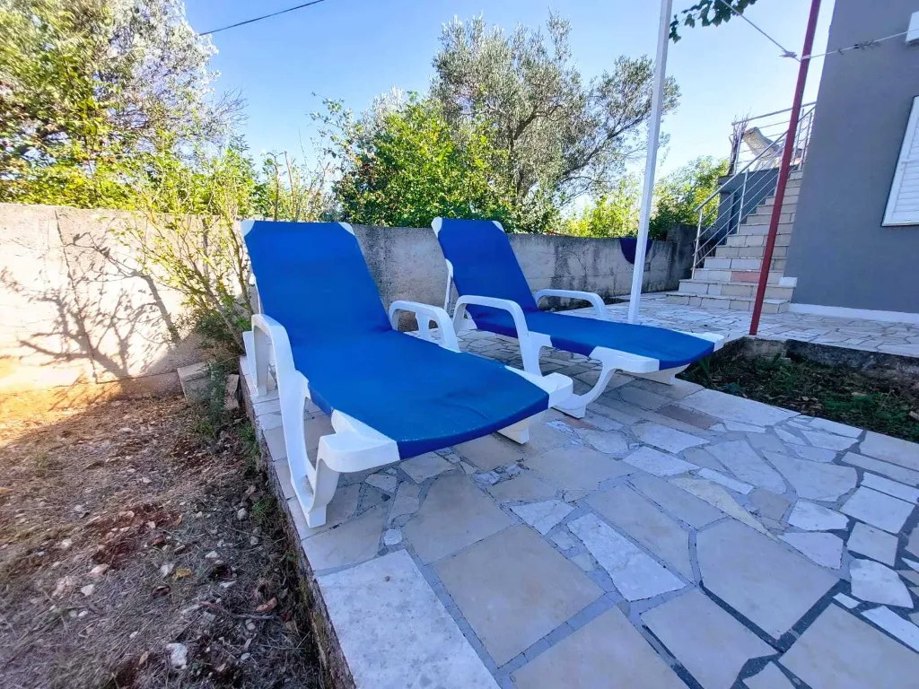 Rural Holiday House in Primošten for 8 Guests