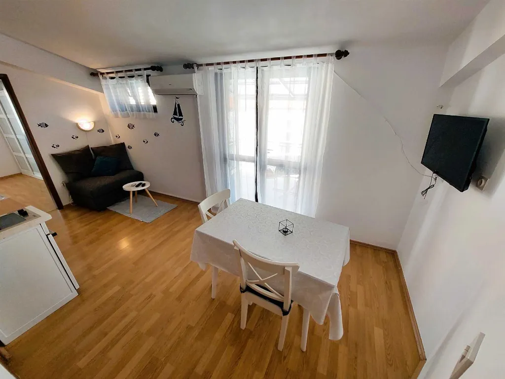 Vodice 1-Bedroom Apartment for 2 Guests