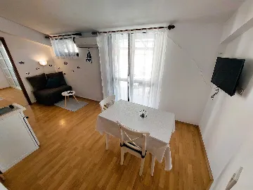 Vodice 1-Bedroom Apartment for 2 Guests