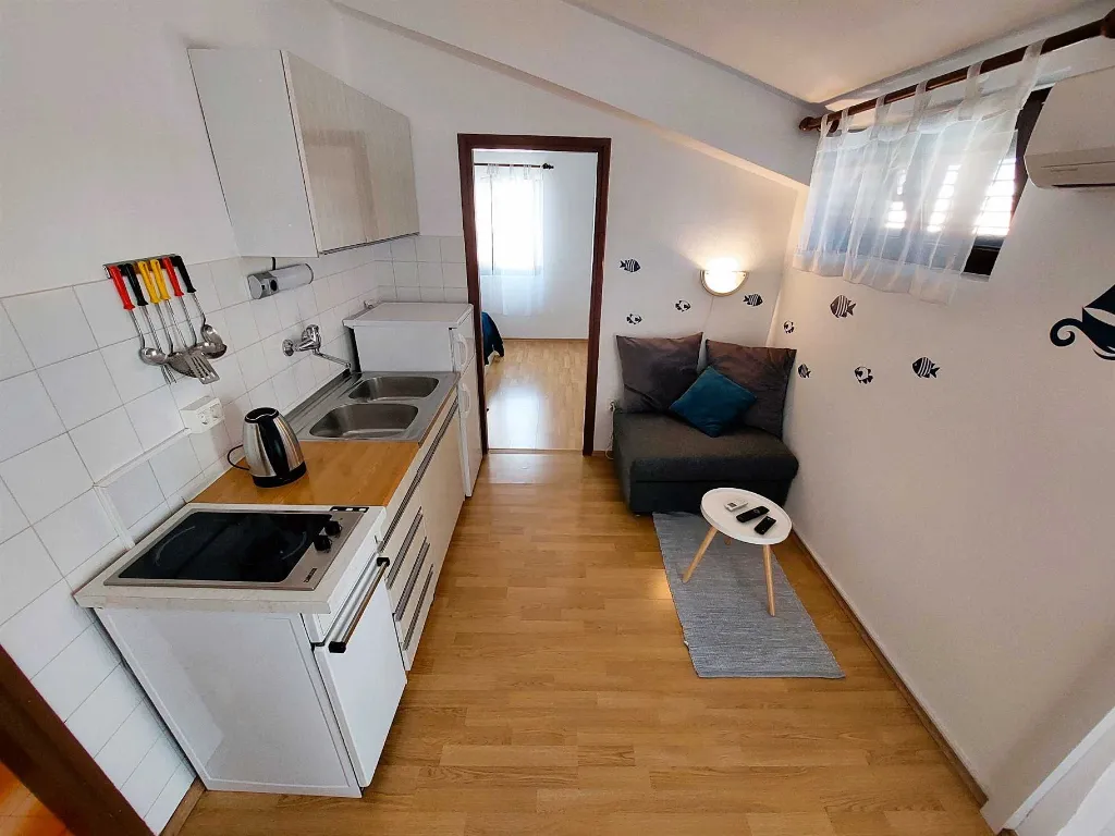 Vodice 1-Bedroom Apartment for 2 Guests