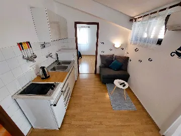 Vodice 1-Bedroom Apartment for 2 Guests