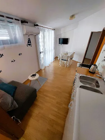 Vodice 1-Bedroom Apartment for 2 Guests