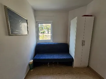 Primošten 1-Bedroom Apartment for Up to 3 Guests