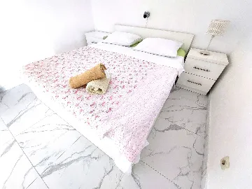 1-Bedroom Apartment for up to 3 Guests in Primošten