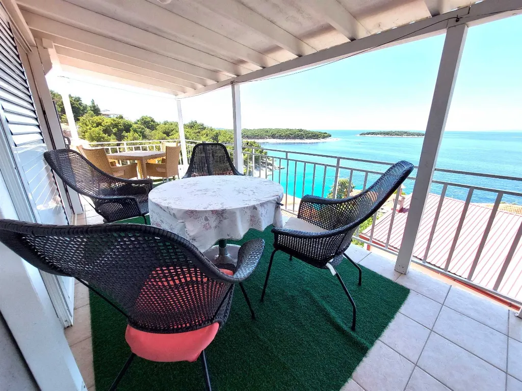 1-Bedroom Apartment for up to 3 Guests in Primošten