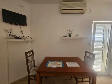 Primošten 1-Bedroom Apartment for Up to 3 Guests