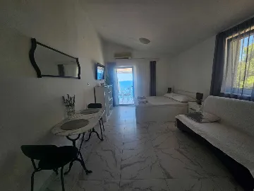1-Bedroom Apartment in Primošten (Sleeps 3)