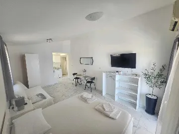 1-Bedroom Apartment in Primošten (Sleeps 3)