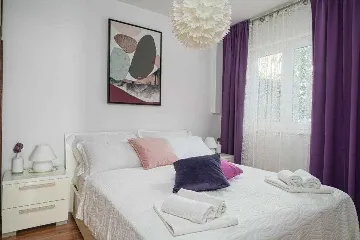 Vodice 2-Bedroom Apartment for Up to 5 Guests