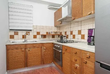 Vodice 2-Bedroom Apartment for Up to 5 Guests