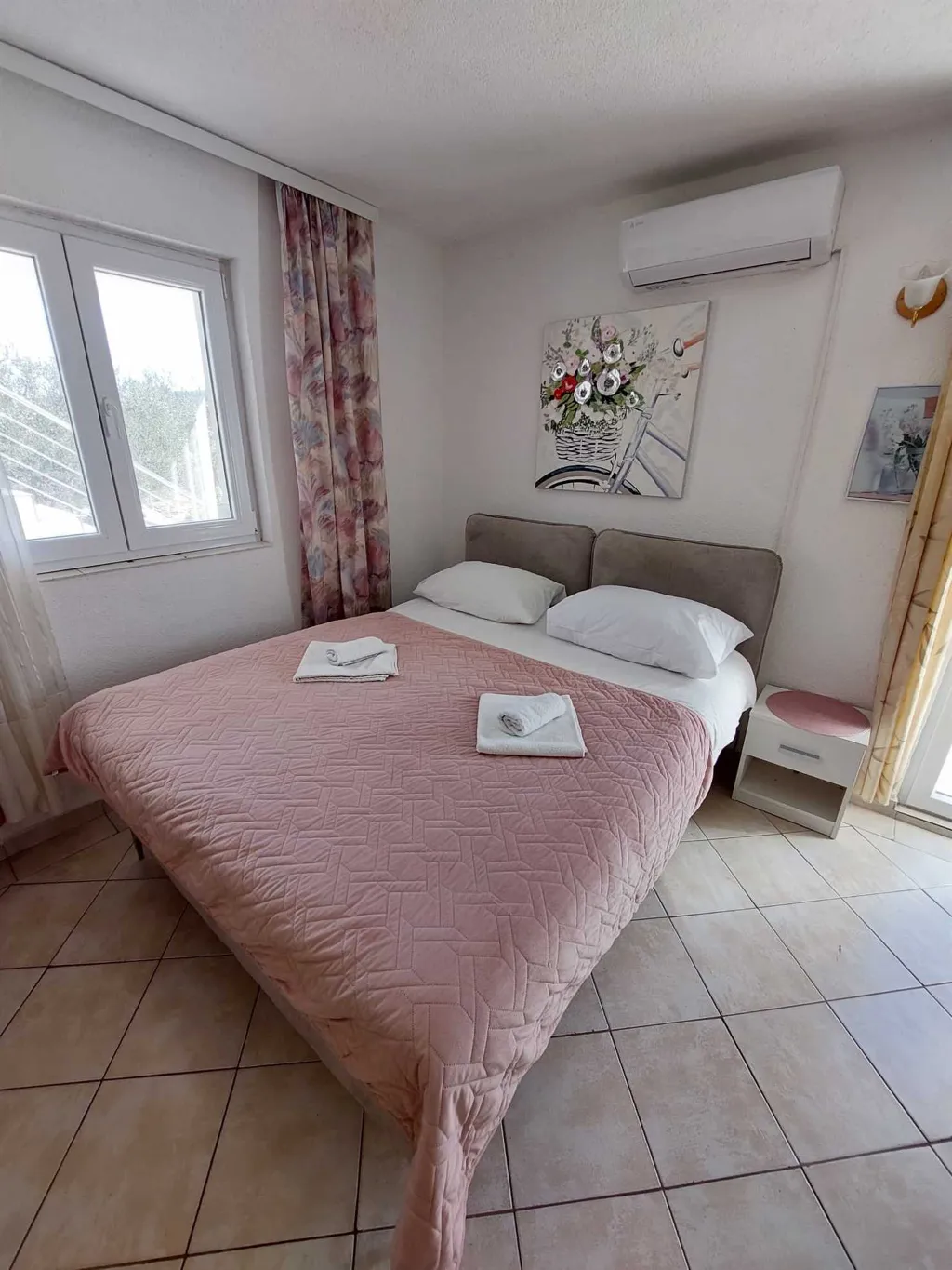 Apartment in Šibenik for Up to 3 Guests