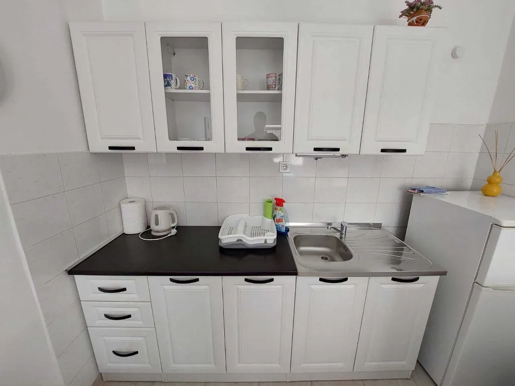 Studio Apartment in Šibenik for Up to 3 Guests