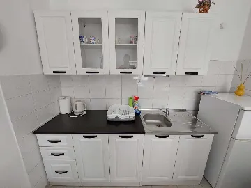 Studio Apartment in Šibenik for Up to 3 Guests