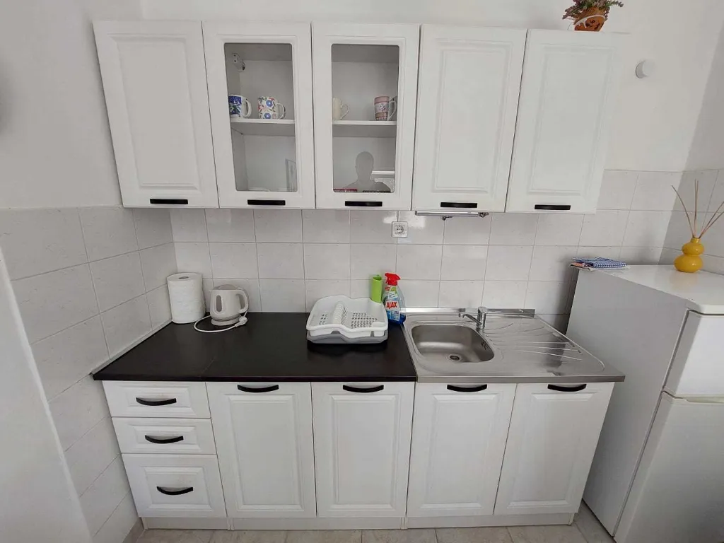 Studio Apartment in Šibenik for Up to 3 Guests