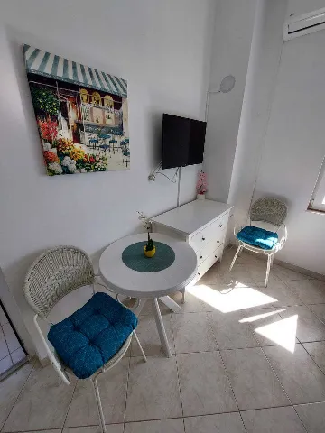 Studio Apartment in Šibenik for Up to 3 Guests
