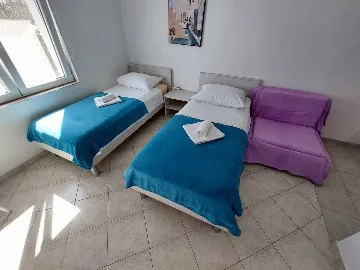 Studio Apartment in Šibenik for Up to 3 Guests