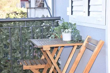 Šibenik Apartment for 4 Guests with 2 Bedrooms