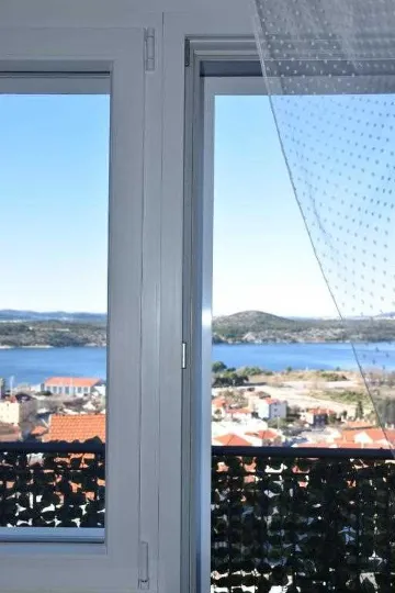 Šibenik Apartment for 4 Guests with 2 Bedrooms