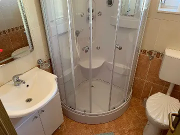 Vodice 1-Bedroom Apartment for Up to 4 Guests