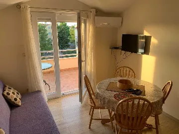 Vodice 1-Bedroom Apartment for Up to 4 Guests